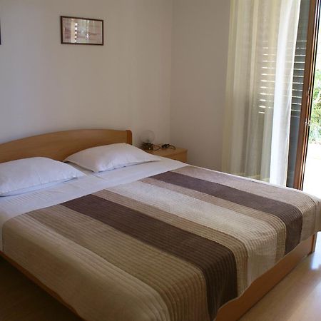 Apartment Ana M Đảo Krk Ngoại thất bức ảnh