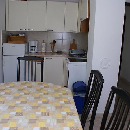 Apartment Ana M Đảo Krk Ngoại thất bức ảnh