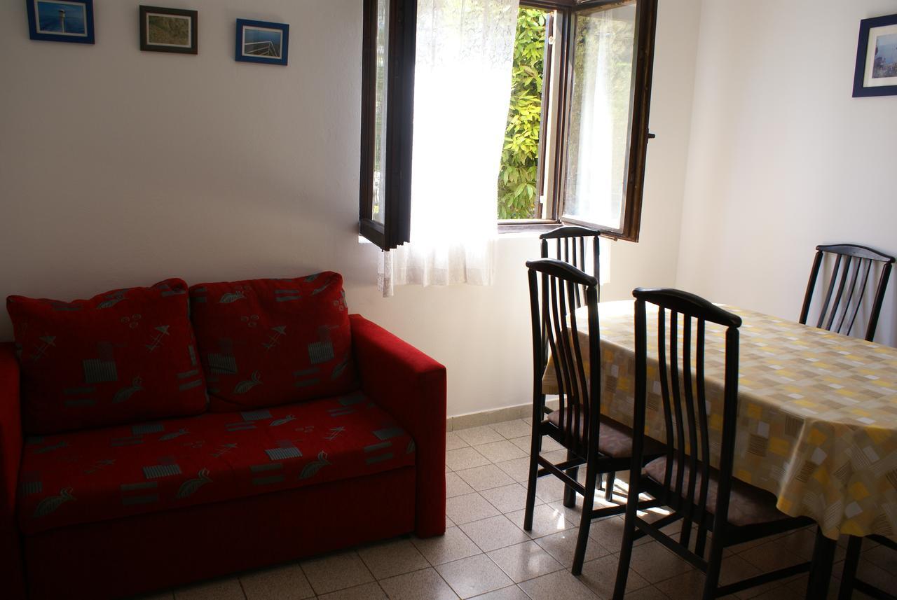 Apartment Ana M Đảo Krk Ngoại thất bức ảnh