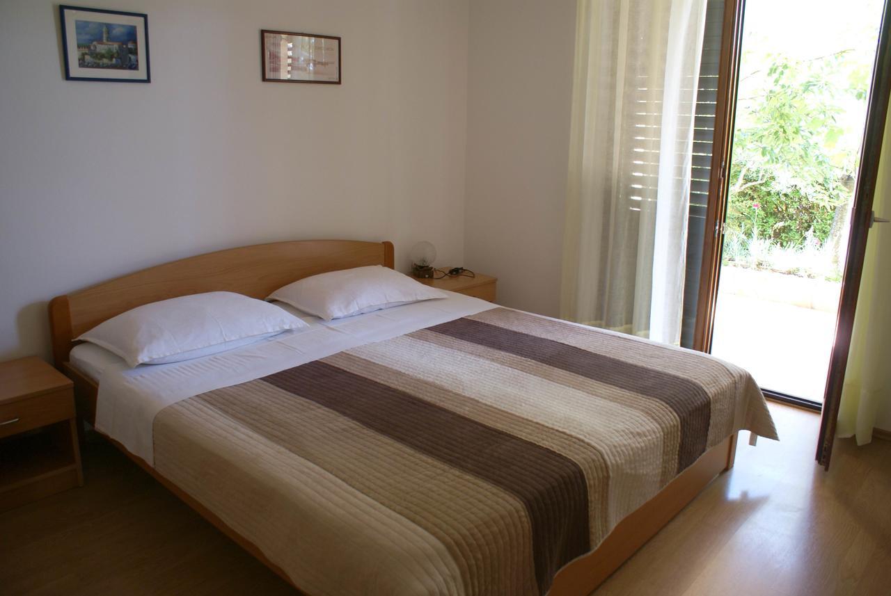 Apartment Ana M Đảo Krk Ngoại thất bức ảnh