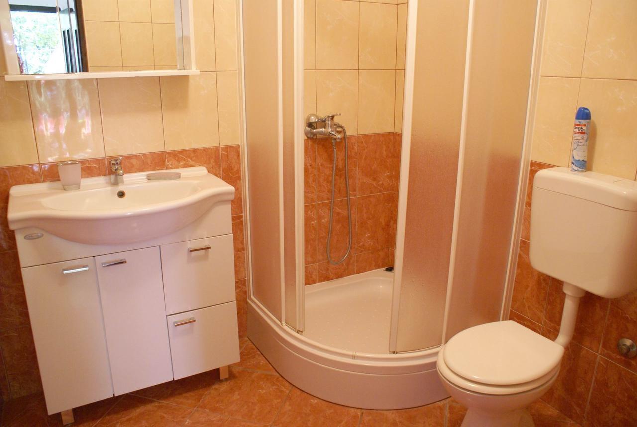Apartment Ana M Đảo Krk Ngoại thất bức ảnh